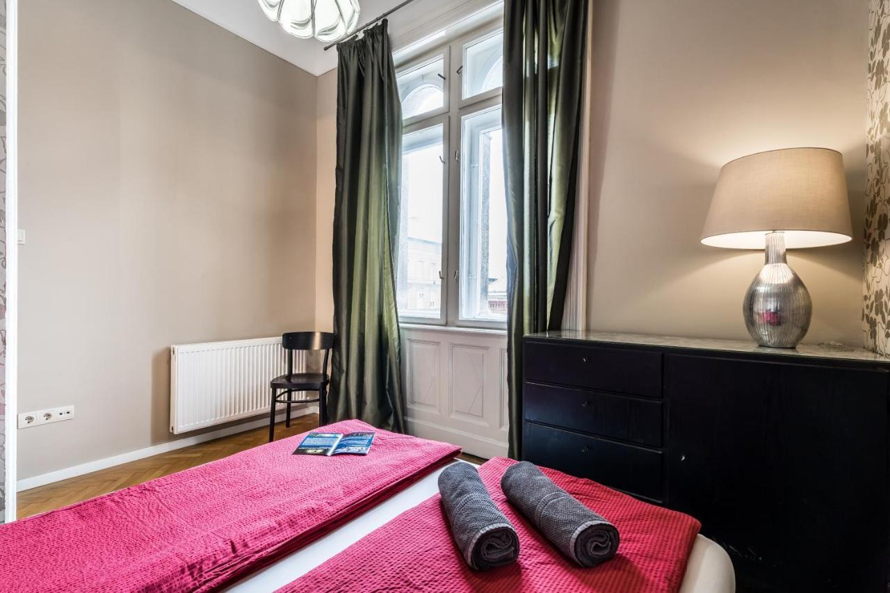 Berta - 4 Bedrooms, 3 Baths Budapest Esterno foto