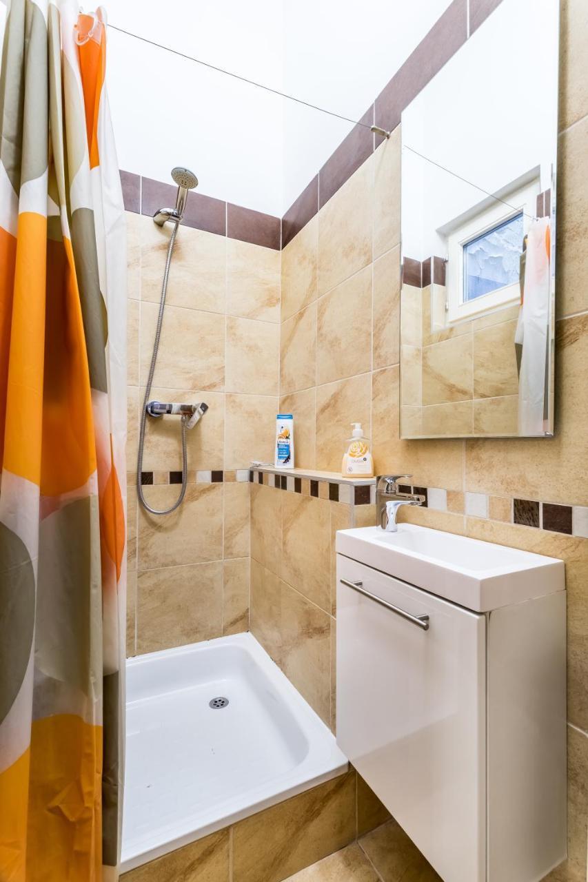 Berta - 4 Bedrooms, 3 Baths Budapest Esterno foto